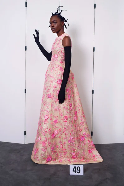 Look 49